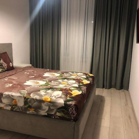 كييف 25D-Floor Sky Luxury Apartment! Fantastic View! المظهر الخارجي الصورة