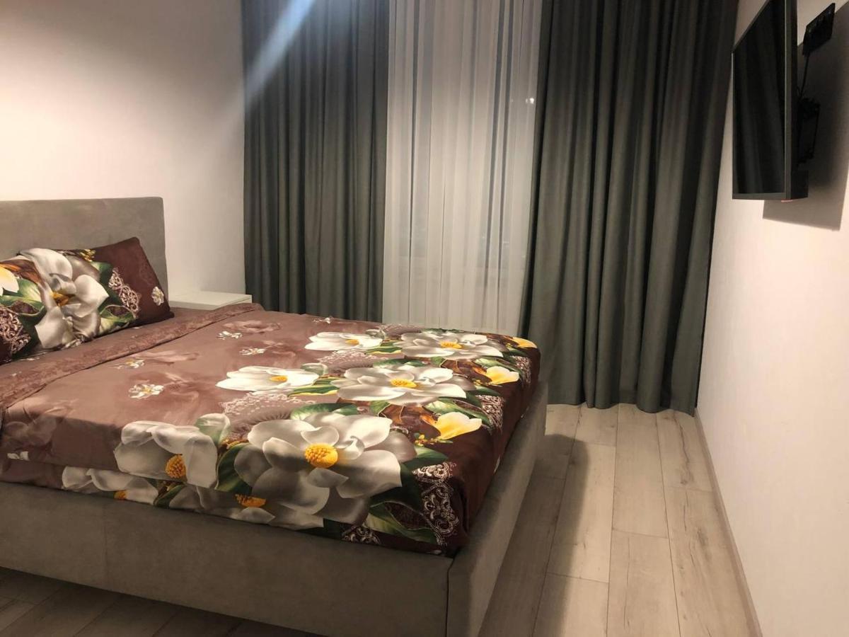 كييف 25D-Floor Sky Luxury Apartment! Fantastic View! المظهر الخارجي الصورة