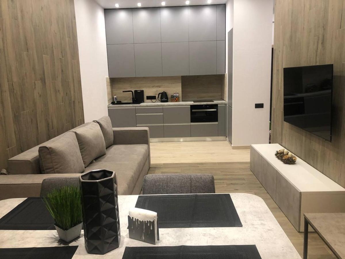 كييف 25D-Floor Sky Luxury Apartment! Fantastic View! المظهر الخارجي الصورة